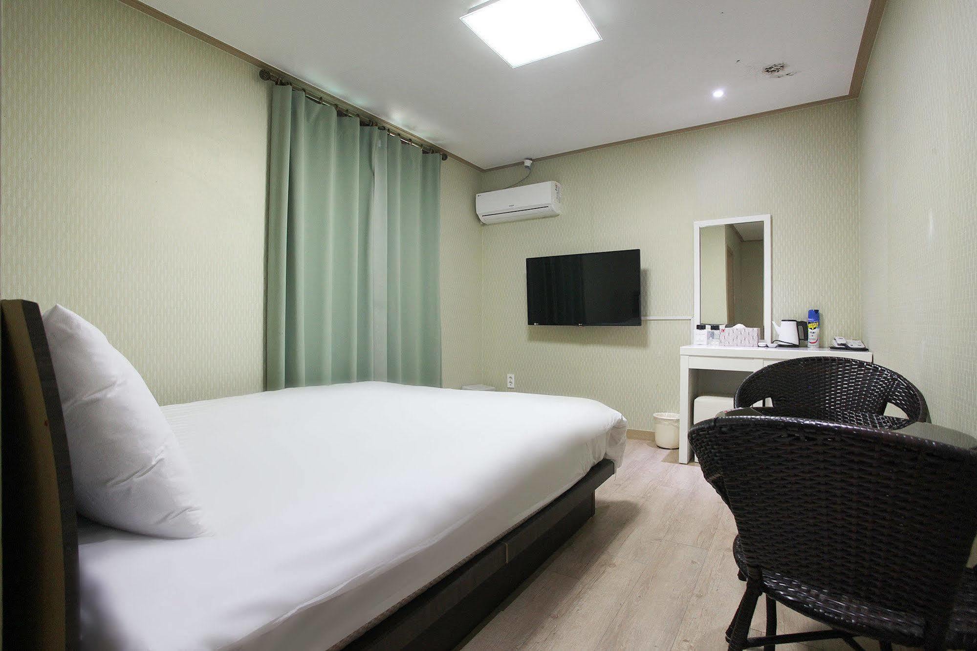 Orange Tree Hotel Jeju Eksteriør billede