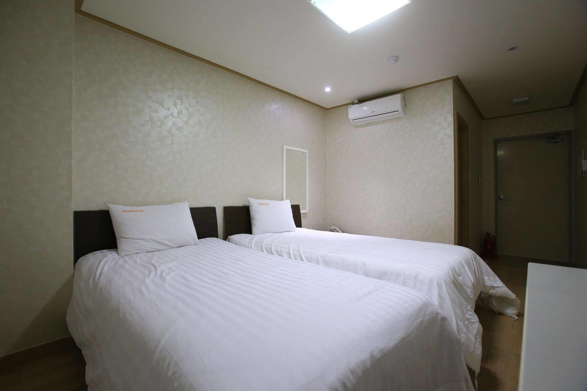 Orange Tree Hotel Jeju Eksteriør billede